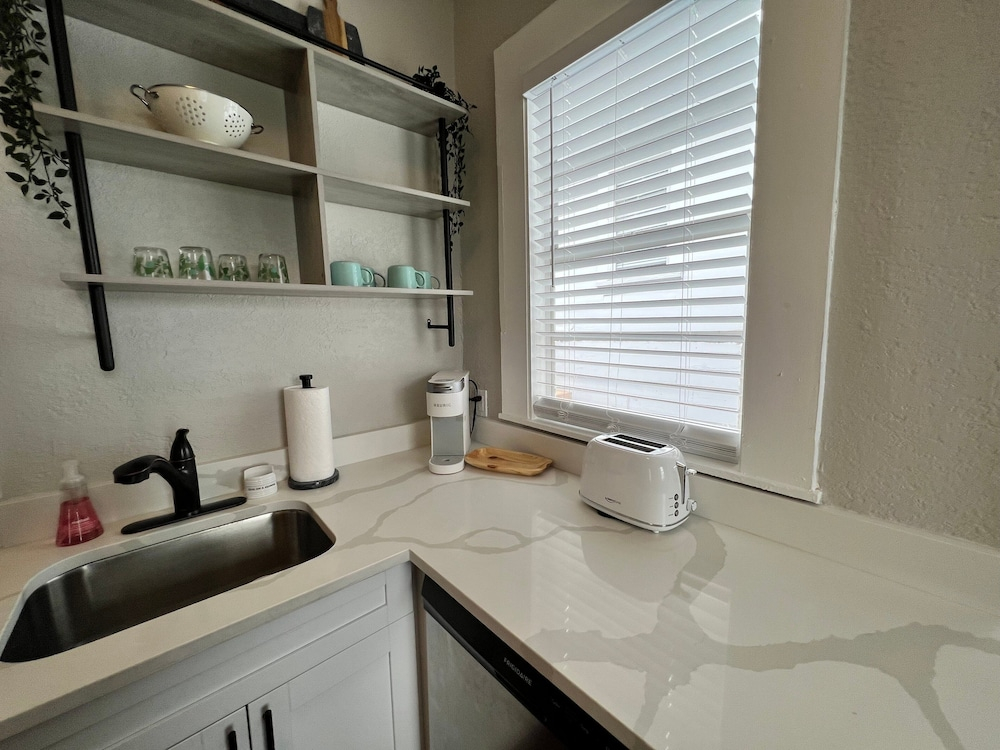 Updated Condo in Heart of Tampa 1578