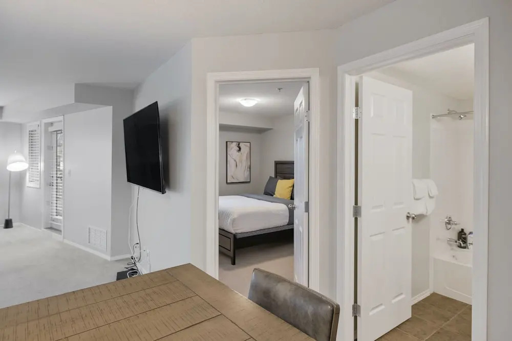 AMAZING 3Br Condo | Heated Pool & Hot Tub | Hm Theatre | Pool Table