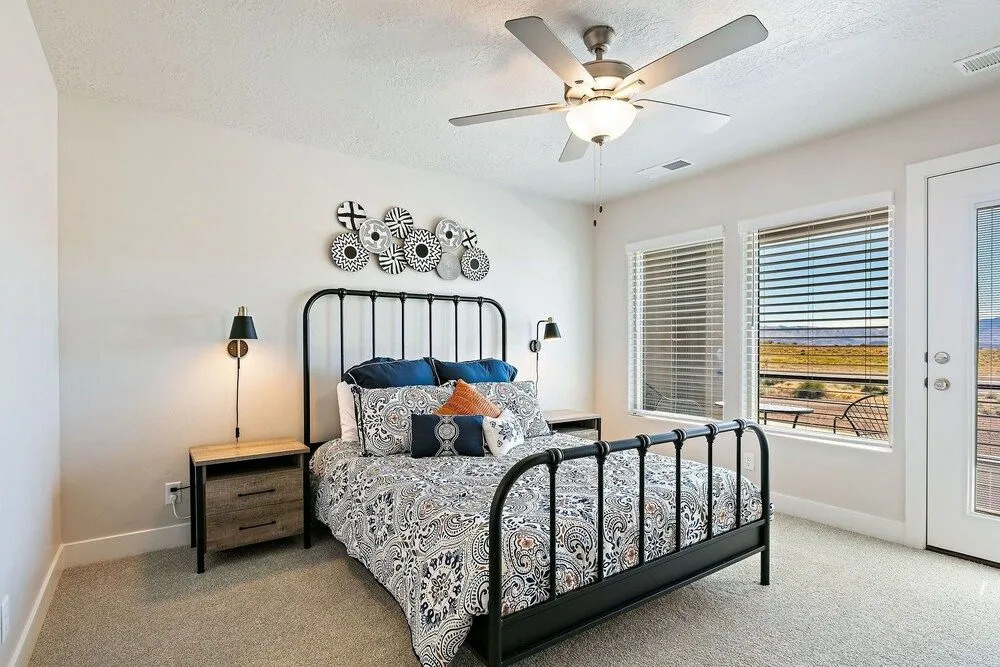 Triple R Getaway By Redawning