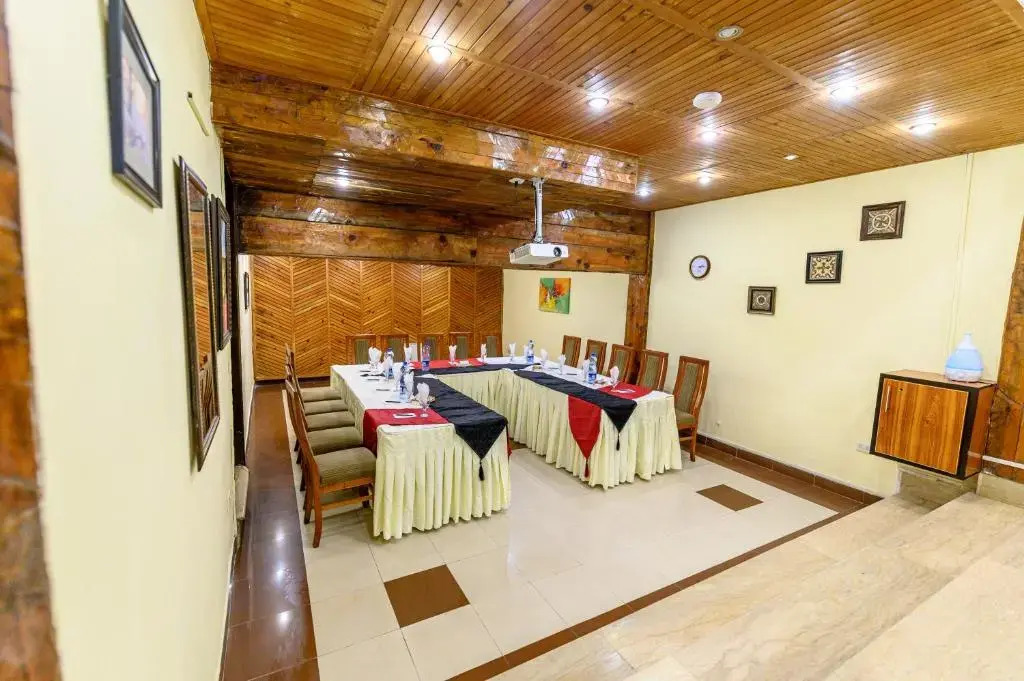 Hotel One Bhurban