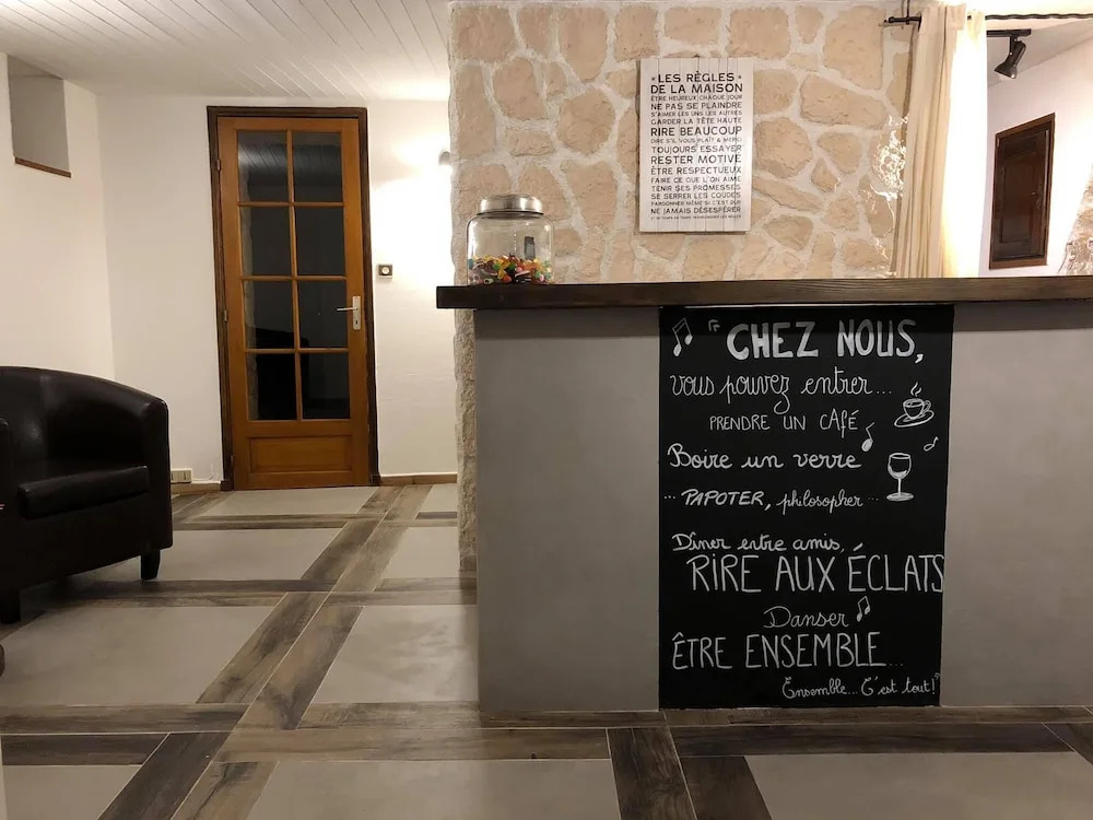 Auberge de lAbbaye Cruis