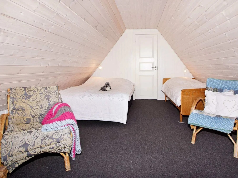Attractive Holiday Home in Hemmet near Sea