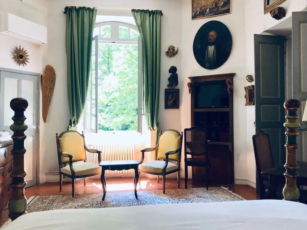 Château de Saint-Girons - Luxury Guest House in Provence