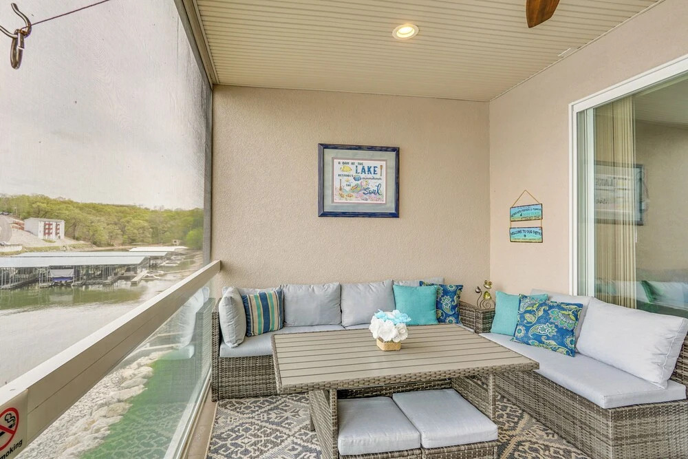 Osage Beach Condo Near Hiking & Shopping!
