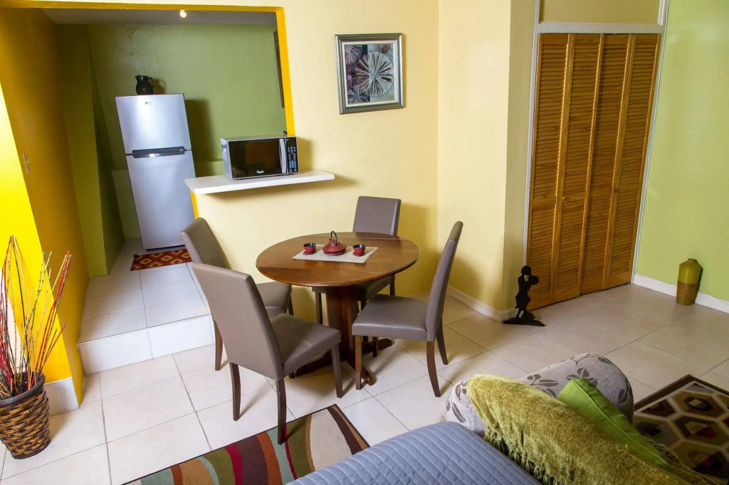 Skyview Manor Guest Apartments