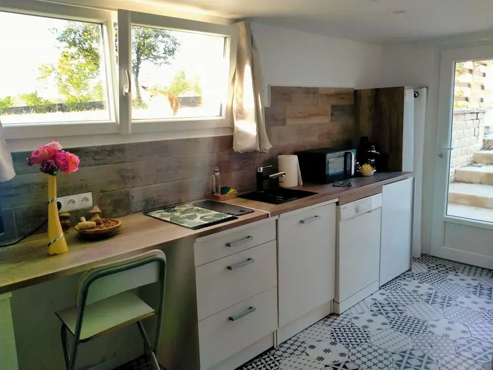 Chambres dHôtes & Studio LHosting Noix