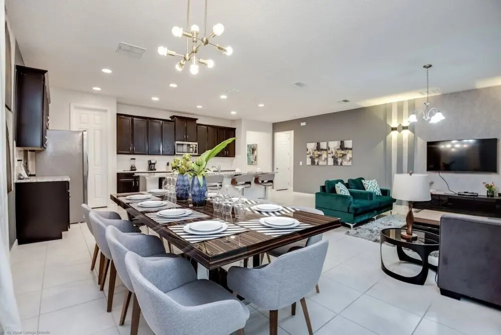 Hacienda 7 BR Pool Home by AV Dreams