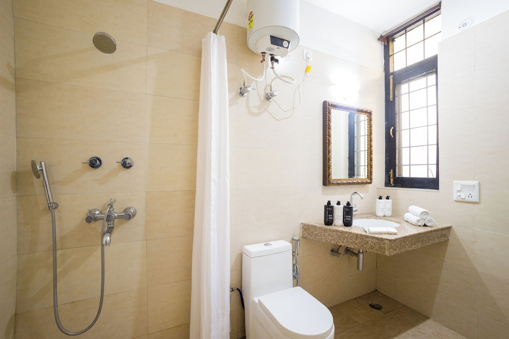 Alaya Stays Thistle House 4 BHK Hideaway