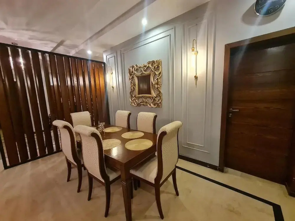 189 The Guest House