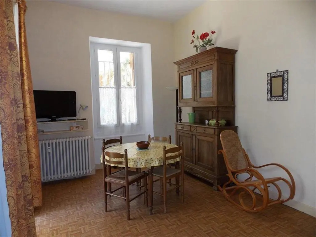 Appartement Bagnères-de-Luchon, 2 pièces, 4 personnes - FR-1-313-136