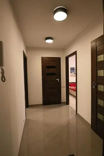 Apartment Mona Warsaw przy stacji metra