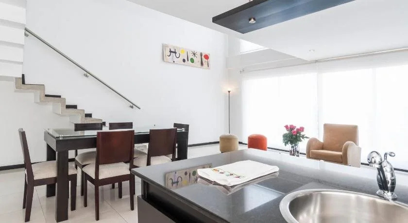 Travelers Orange Suites