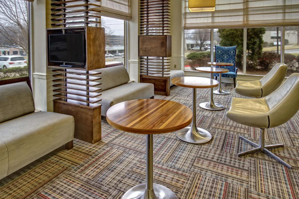 Nash Haus Hotel