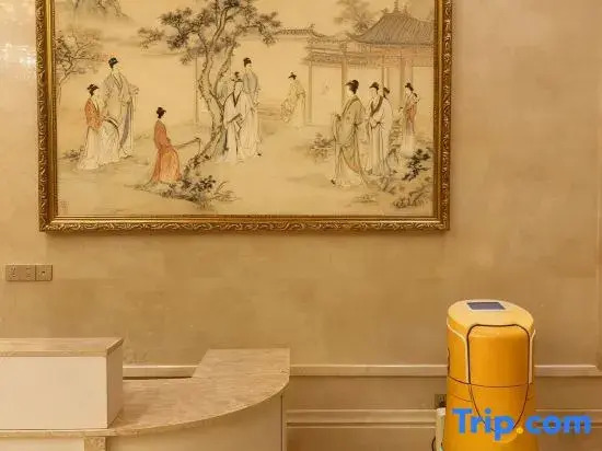 Yuanzhu Huaxia Hotel (Zhoushan Bus Passenger Transport Center Dinghai Baolong Tiandi)