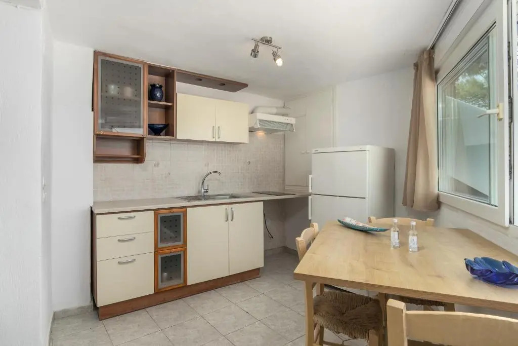 Kanava seafront apartment I