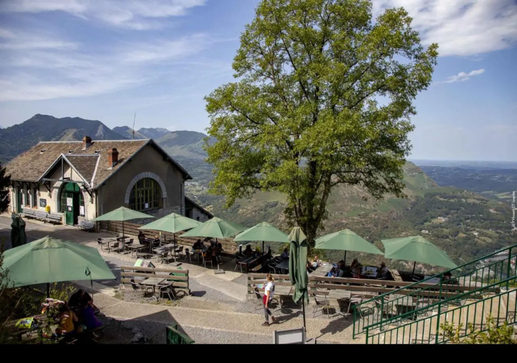 Hôtel Croix des Bretons - Lourdes Pyrénées