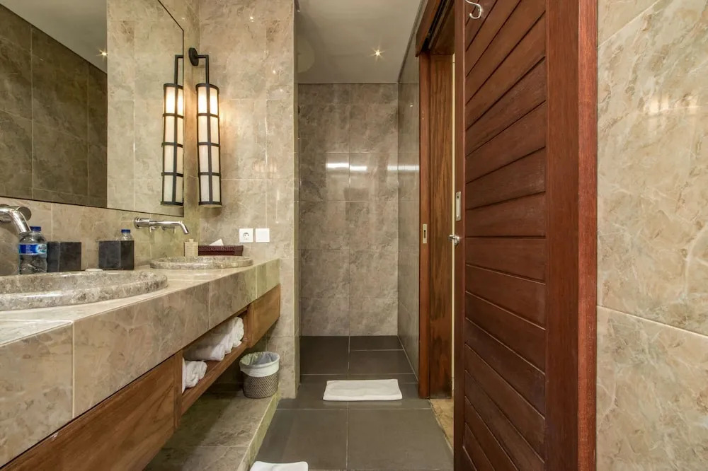 Luxury Villa in Bali near Beach, Bali Villa 2034