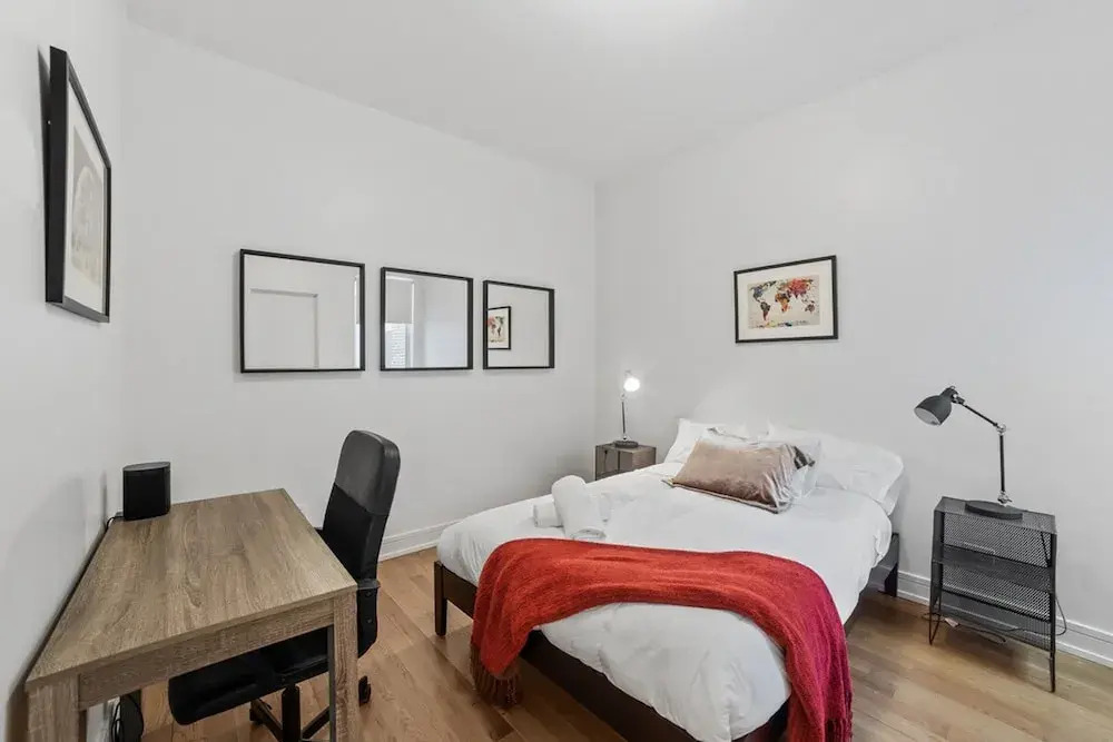 Spacious 4BR 2BA Unit in Ukrainian w 2 Balconies