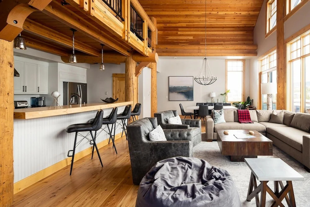 Penthouse 1 3 Bedroom Lodge by Moonlight Basin Lodging