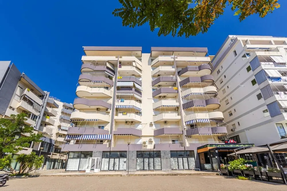 Tropicana Apartment Free Parking