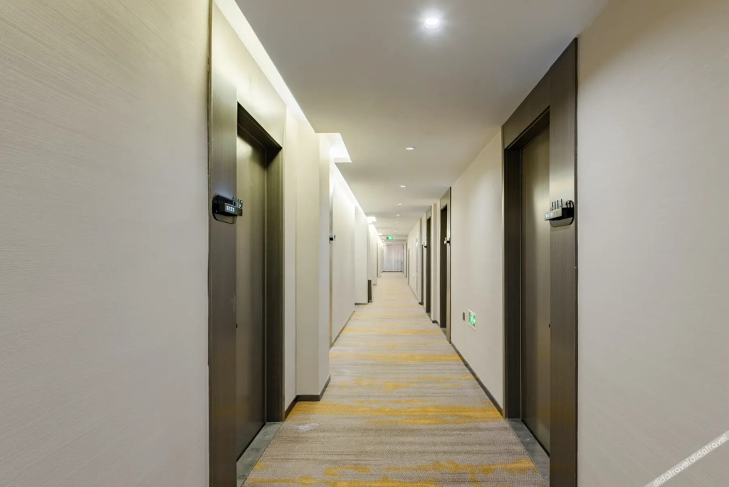 Vyluk Hotel (Hohhot Xinhua Plaza)