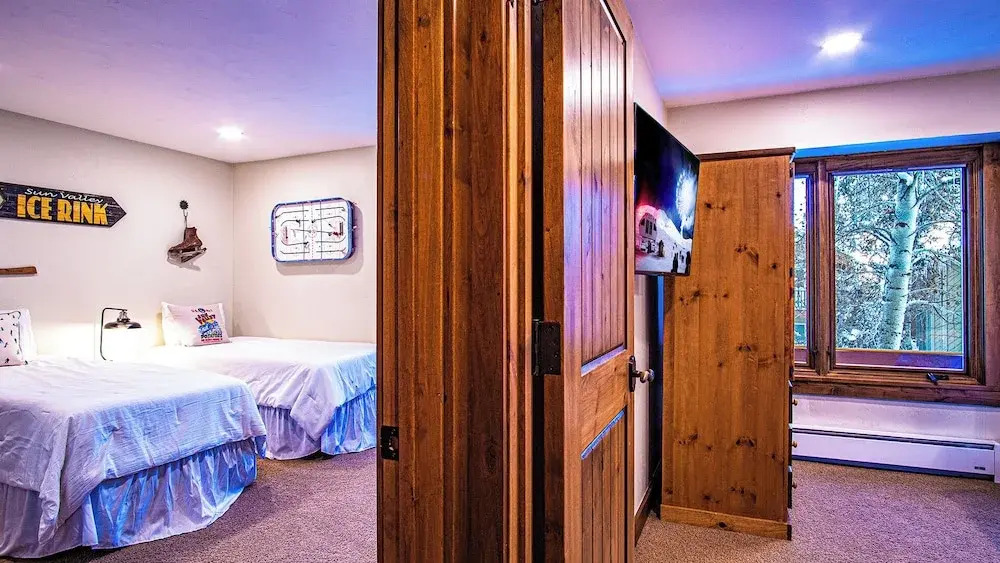 Sv154 - Walk to Lifts & Town - Hot Tub & Pool