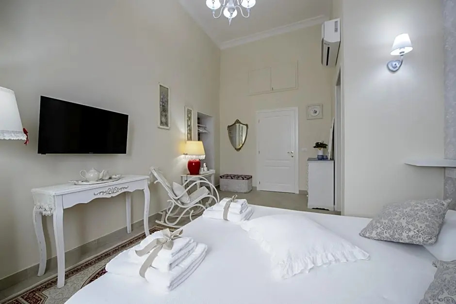 Milcovich Suites