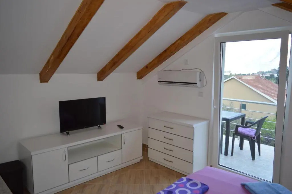 Apartments Coso Zlatne njive bb