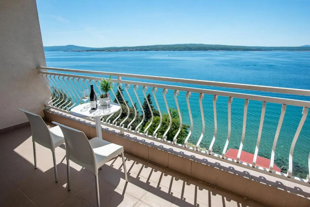 Rooms with a swimming pool Crikvenica - 18502