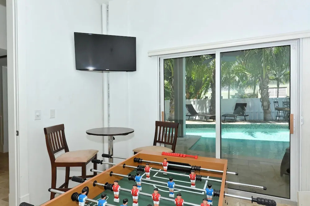 Direct Beach View Apartment 5