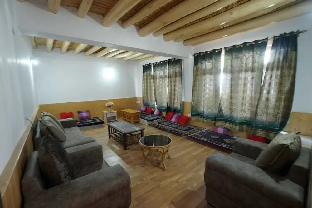 Odbar Guest House Best Guest House at Leh Ladakh