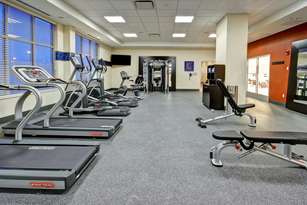 Hampton Inn & Suites - Medicine Hat