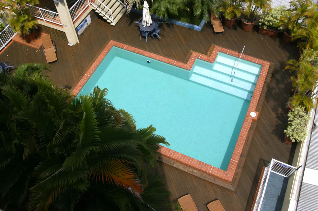 Inn Cairns