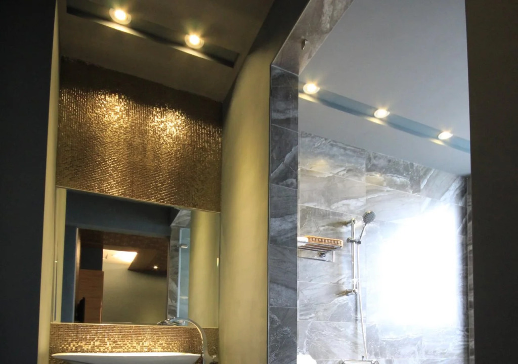 Bollinger Hotel