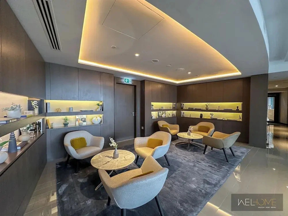WelHome - Luxury Apt in Downtown with Burj Khalifa & Fountain View