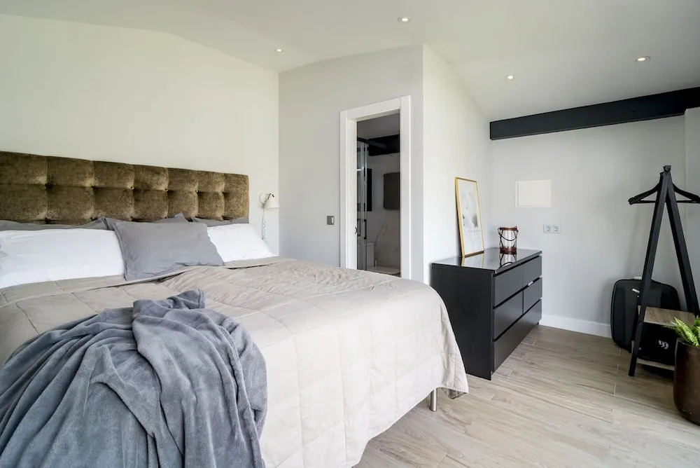 MAR - Luxury Villa Marbesa 400 meters to beach