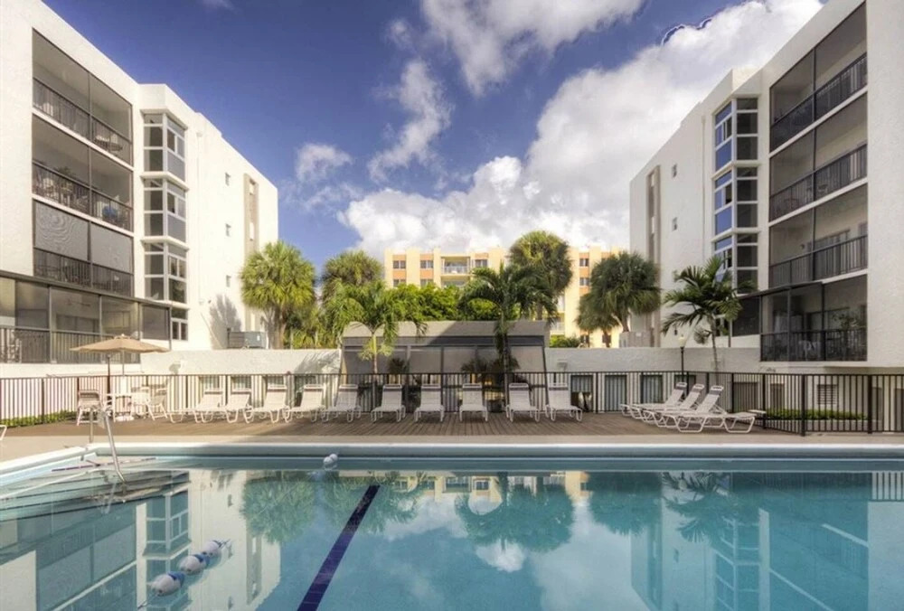 Le Cartier 325 - Condo 4 People, Sunny Isles