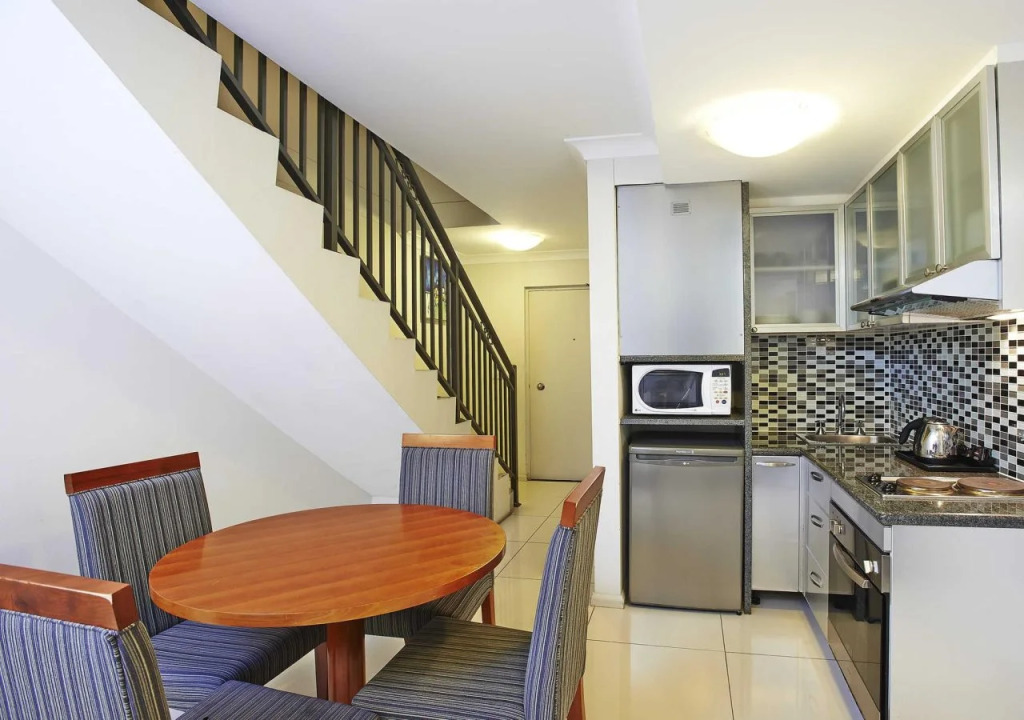 Comfort Inn & Suites Burwood