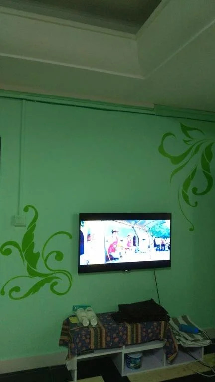 Kaka Youth Hostel