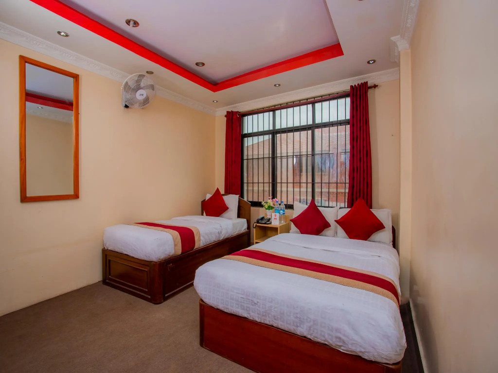 OYO 305 Hotel Gauri