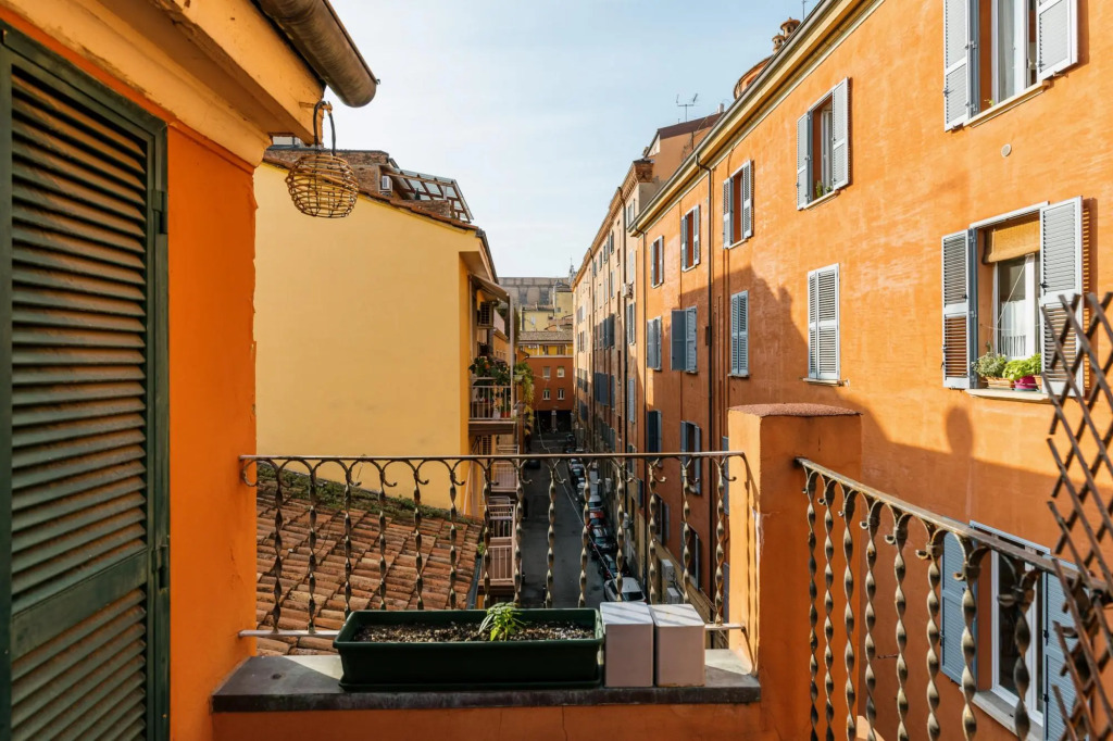 Studio Malcontenti con Terrazzo by Wonderful Italy