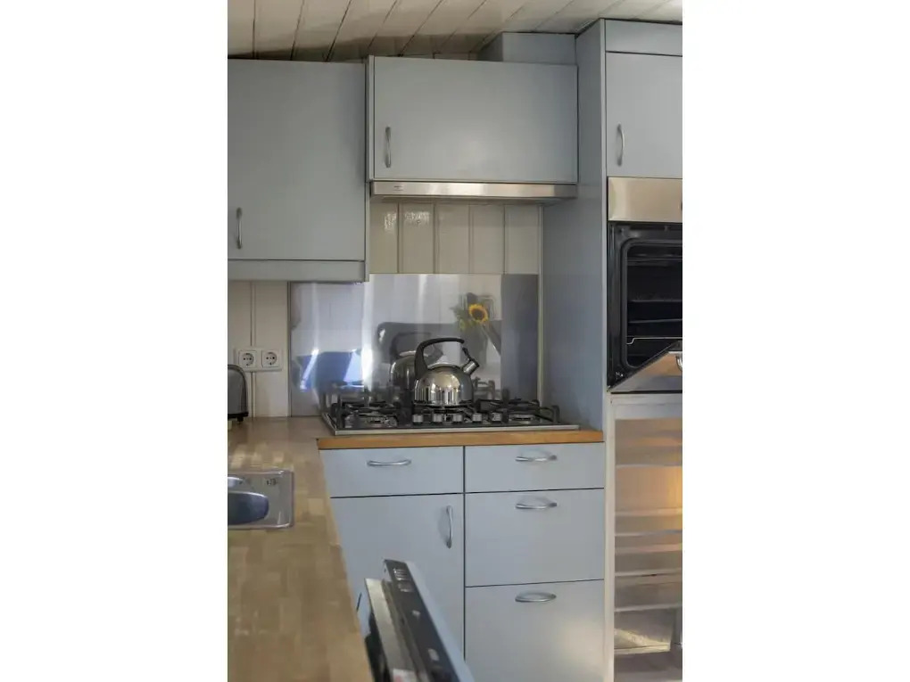 Boat-Apartment Rotterdam Fokkelina
