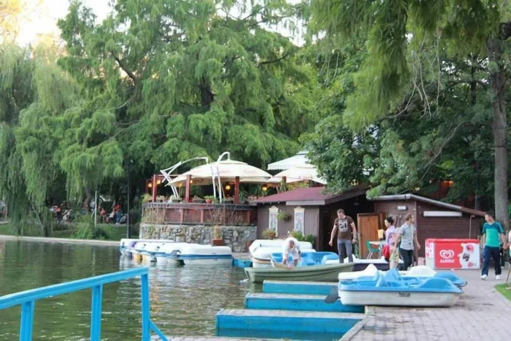 Zeus Essence Bucharest Central