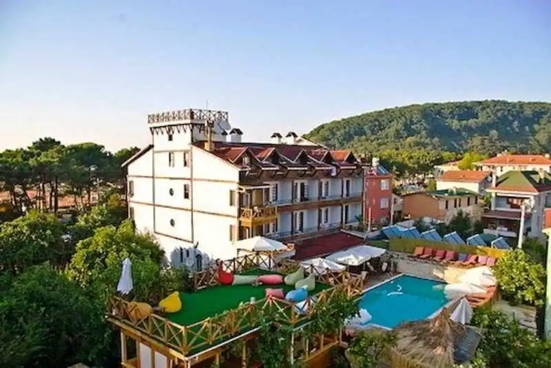 Kurfal Otel