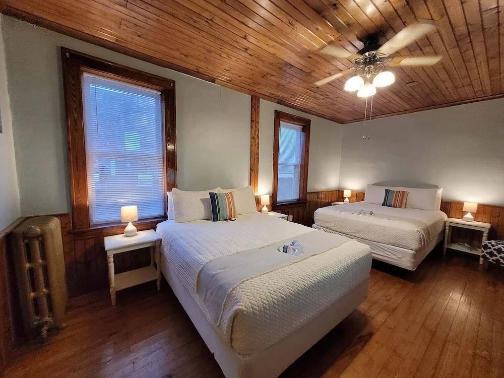 Historic Hotel Nichols