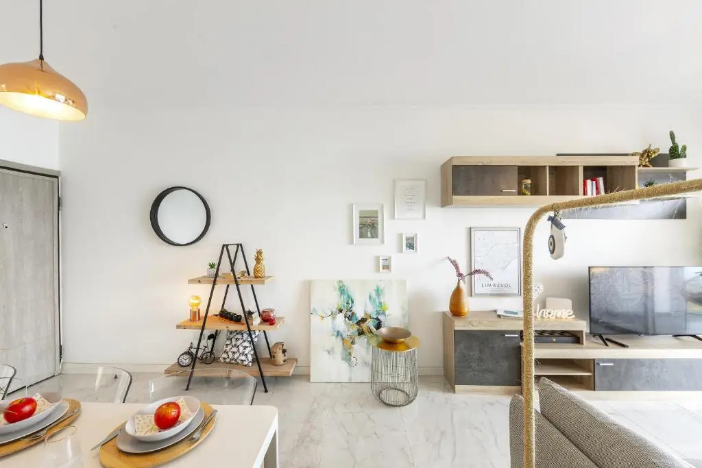 Lovely 3-bedroom apartment in Prokymea court