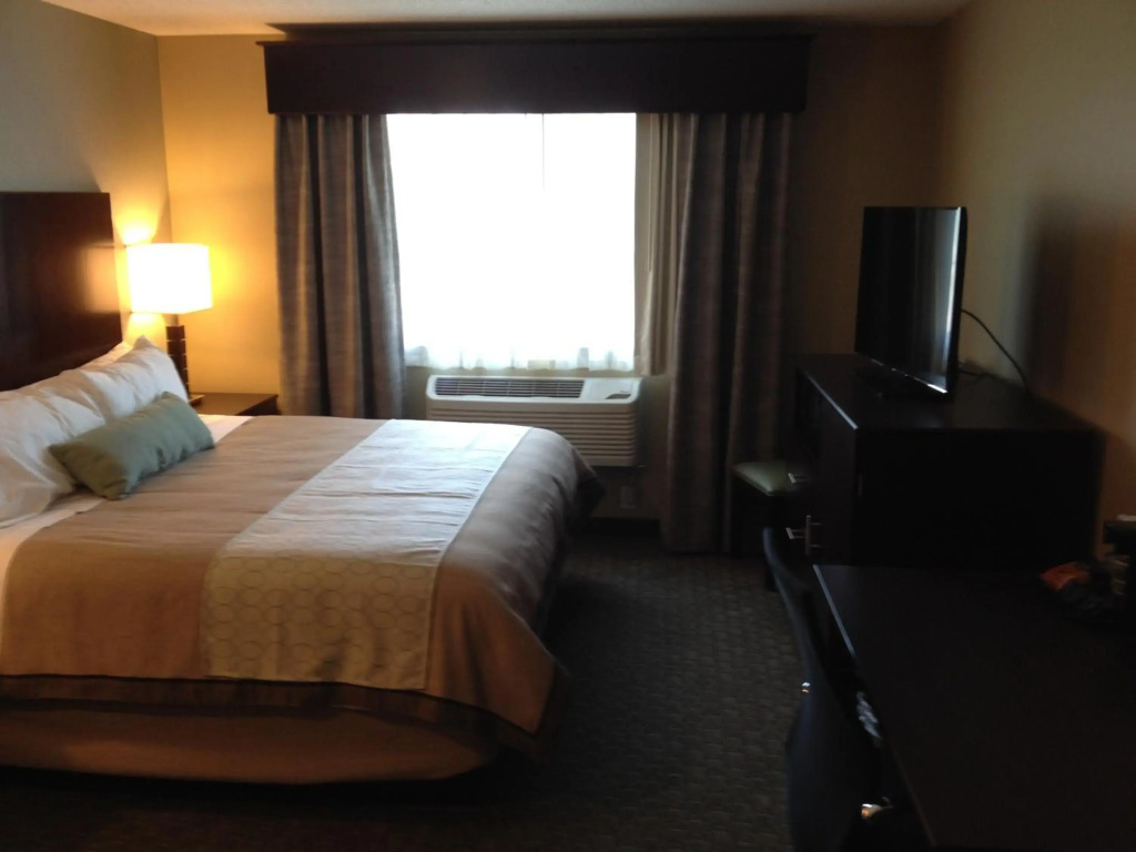 GrandStay Hotel & Suites - Glenwood
