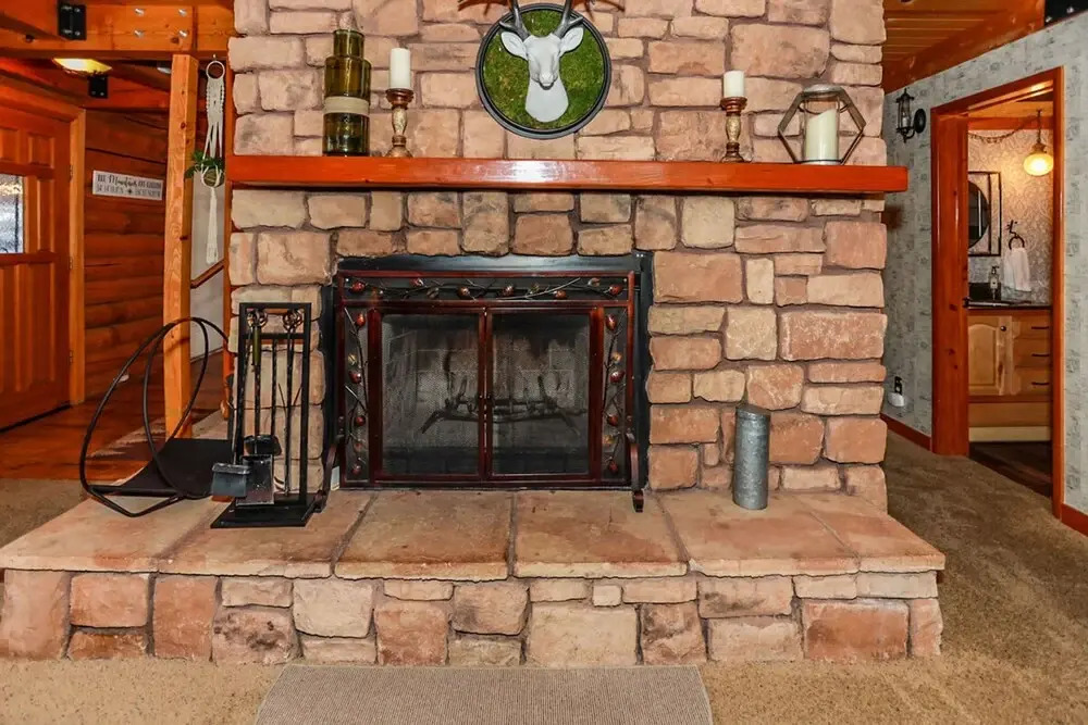 Woodland Log-1887 by Big Bear Vacations