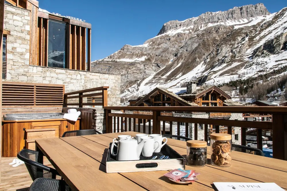 Alaska Lodge by Alpine Resorts