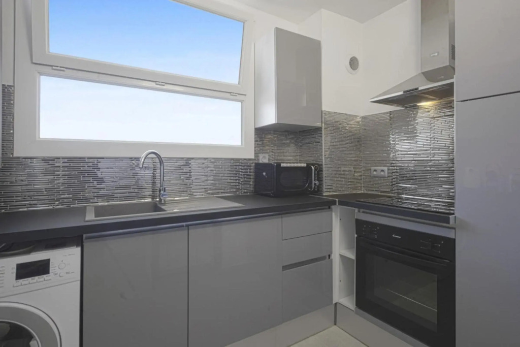 Homey 1-bedroom w balcony close to the beaches of Biarritz Welkeys
